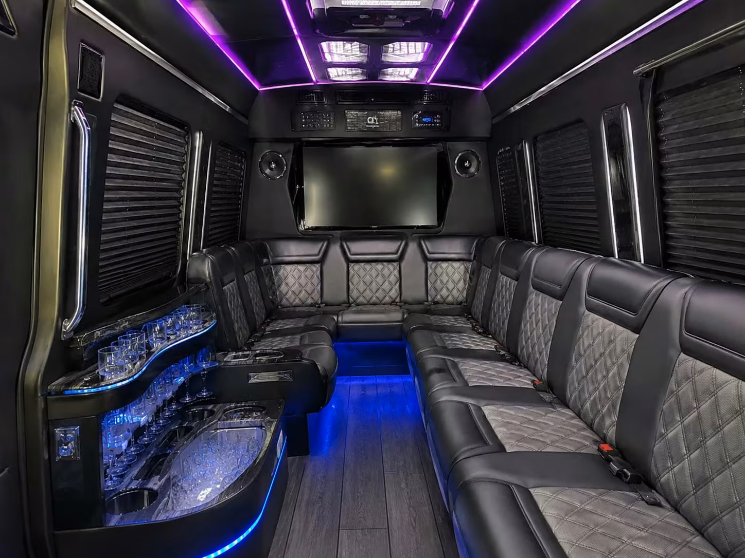 field trip and school group bus rentals in macon georgia