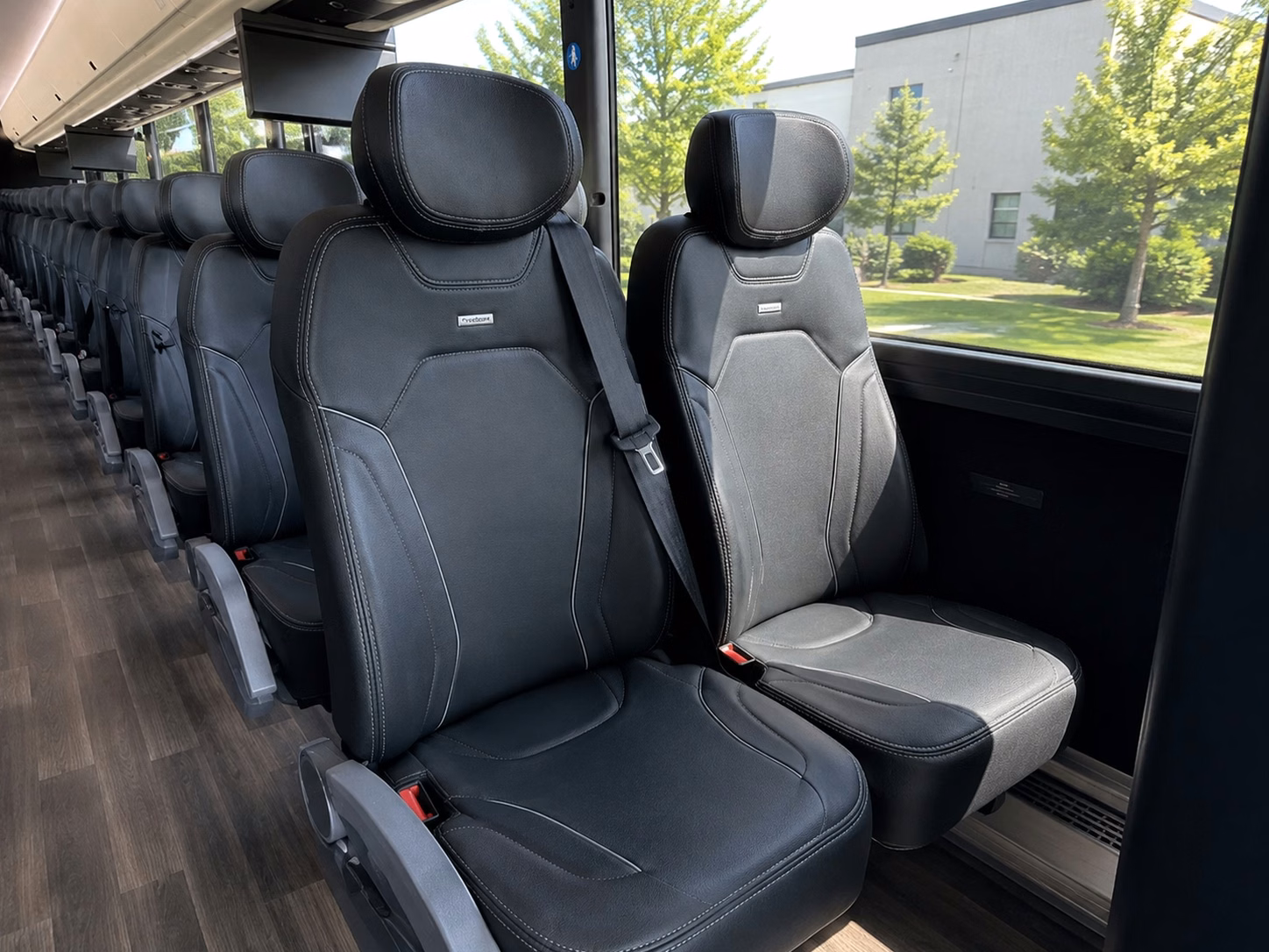 your bridal party deserves a private comfortable ride across macon on your wedding day